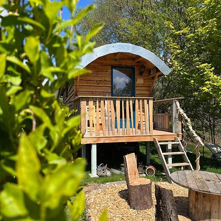 La Roulotte Tiny House Du Mond'Ideal Leval  エクステリア 写真