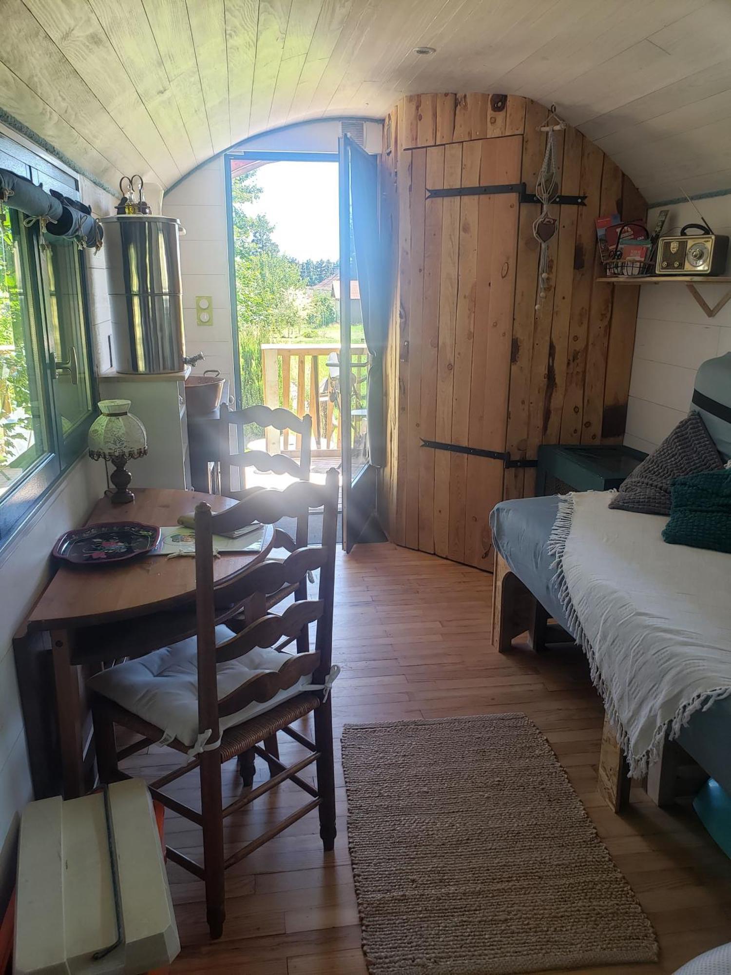 La Roulotte Tiny House Du Mond'Ideal Leval  エクステリア 写真