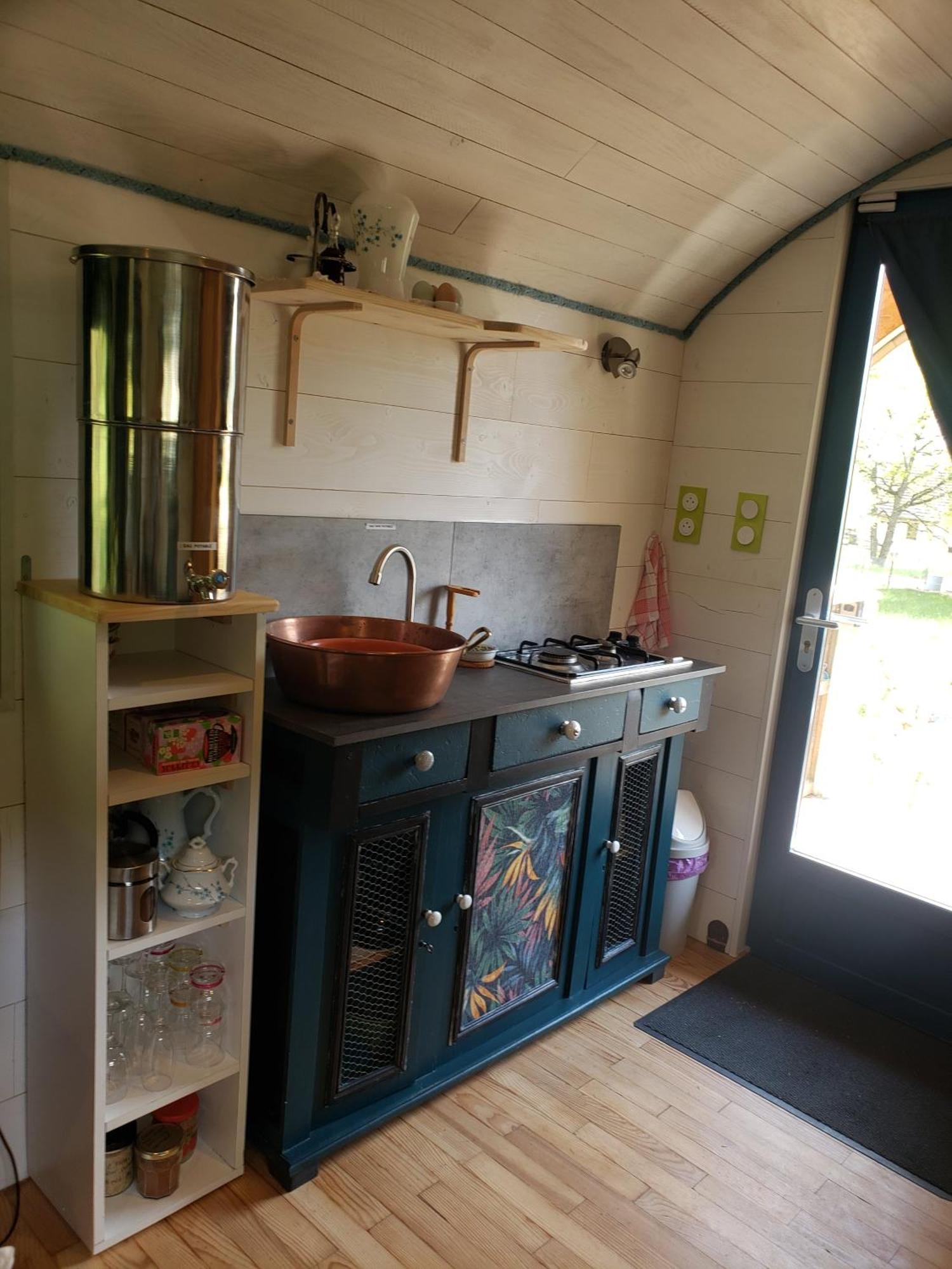 La Roulotte Tiny House Du Mond'Ideal Leval  エクステリア 写真